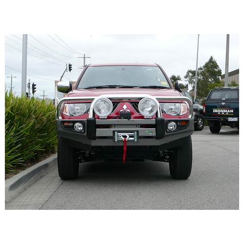 Protector Bull Bar to suit Mitsubishi Triton ML 2006 to 2009
